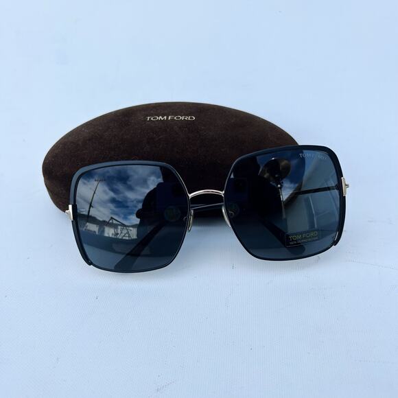 Tom Ford Raphaela Sunglasses Case 1006 Black Gold Large Oversized Designer - Picture 2 of 8